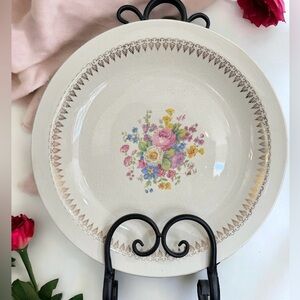 Beautiful Vintage Century by Salem Round Serving Floral Platter 24K Gold Detail